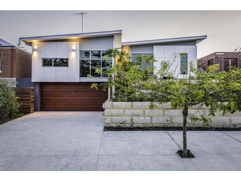 12 Pearsall Gardens, Mullaloo WA 6027