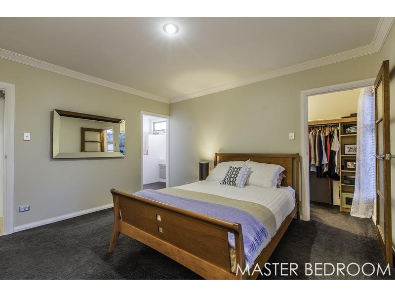 12 Pearsall Gardens, Mullaloo WA 6027