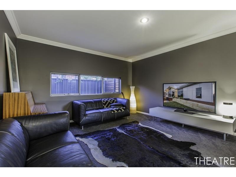 12 Pearsall Gardens, Mullaloo WA 6027