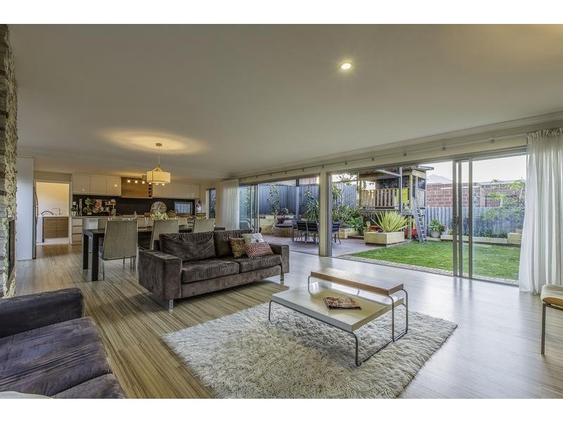 12 Pearsall Gardens, Mullaloo WA 6027