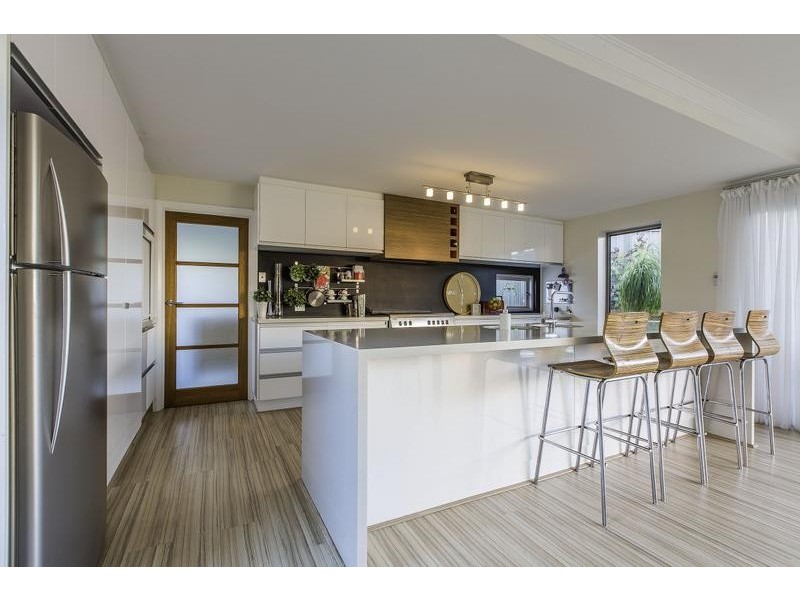 12 Pearsall Gardens, Mullaloo WA 6027