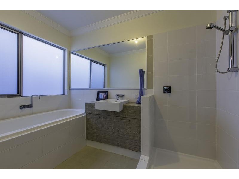 12 Pearsall Gardens, Mullaloo WA 6027