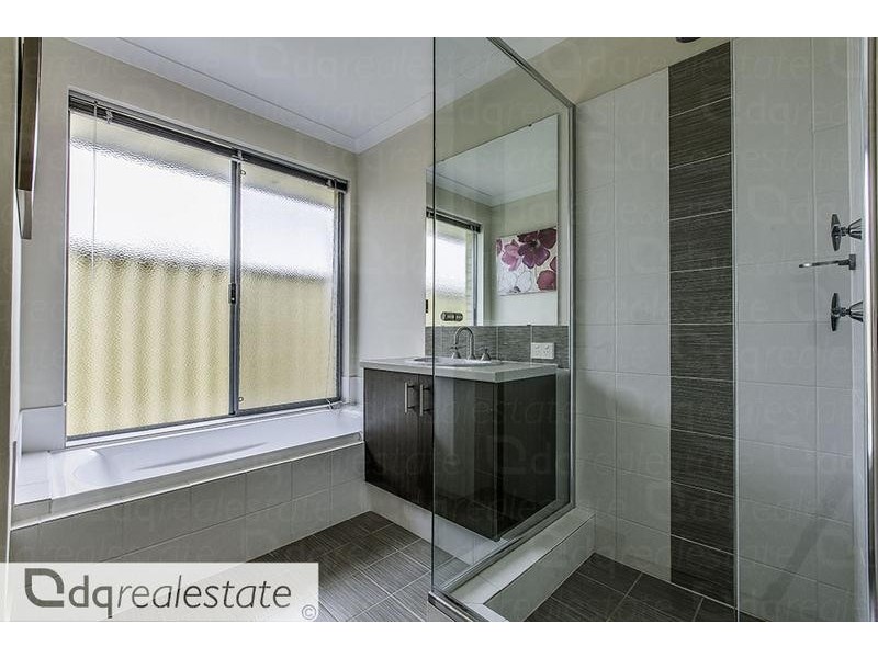 125 Waldburg Drive, Tapping WA 6065