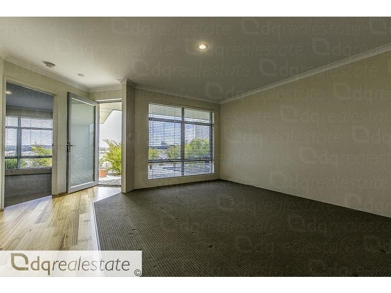 125 Waldburg Drive, Tapping WA 6065