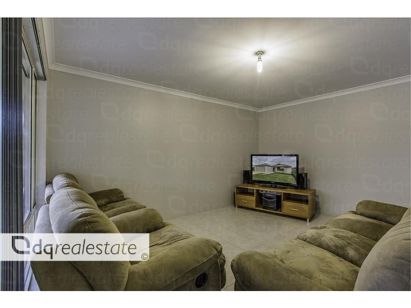 4 Jingana Road, Banksia Grove WA 6031