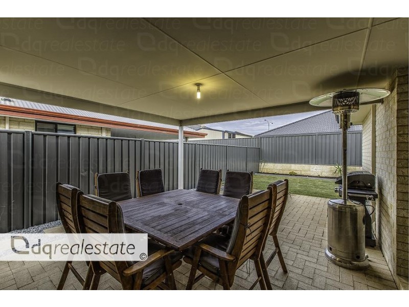 4 Jingana Road, Banksia Grove WA 6031