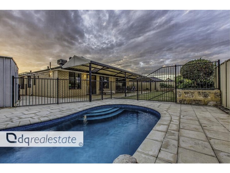 12 Bonita Way, Tapping WA 6065