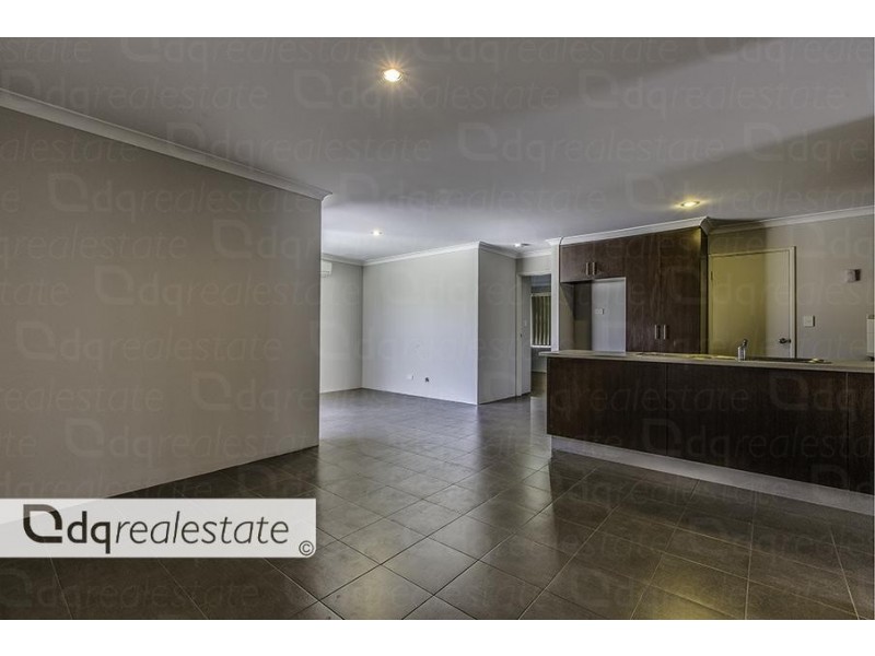 b/18 Rotherfield Road, Westminster WA 6061