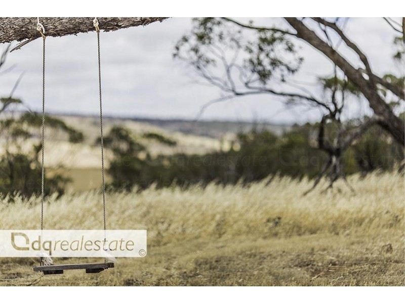 659 Spencers Brook Road, Muluckine WA 6401