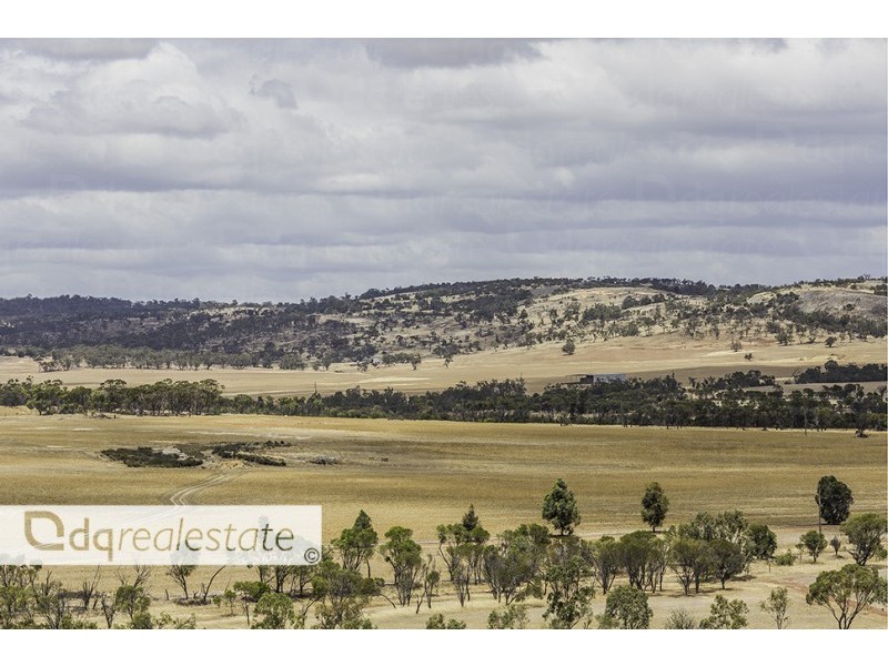 659 Spencers Brook Road, Muluckine WA 6401