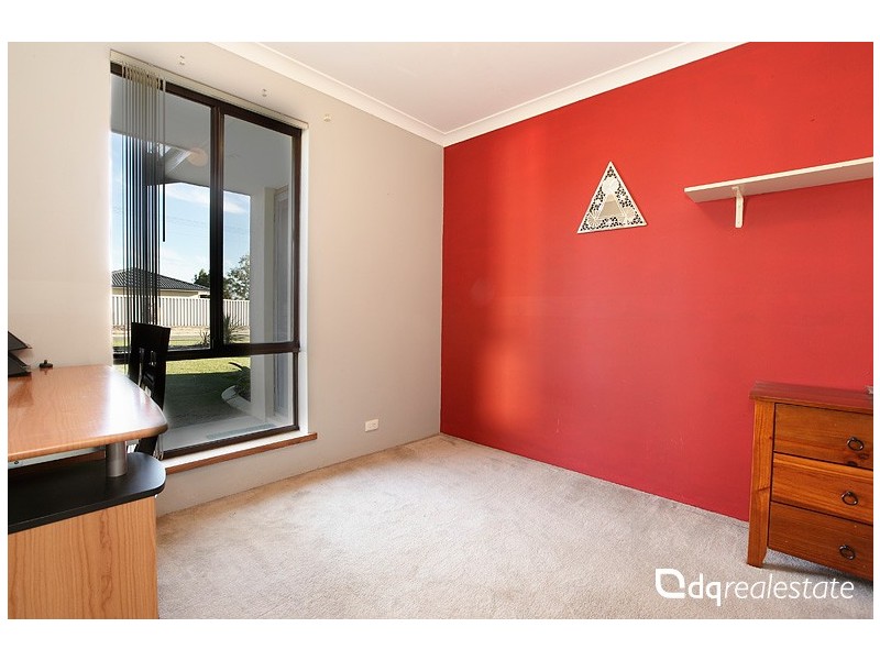 25 Sapling Way, Hocking WA 6065