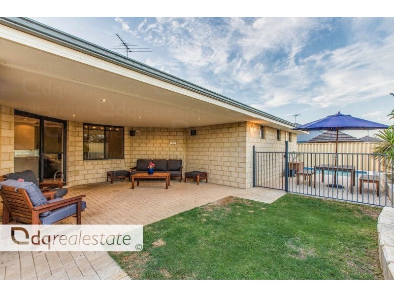 15 Agasse Way, Tapping WA 6065
