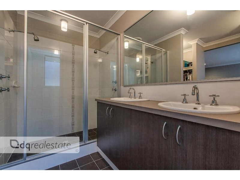 11 Calderstone Rise, Landsdale WA 6065