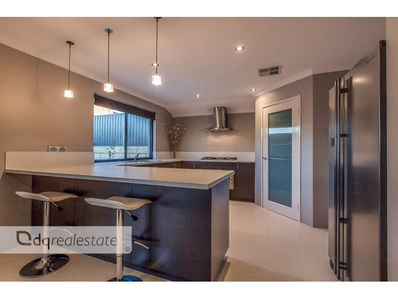 11 Calderstone Rise, Landsdale WA 6065