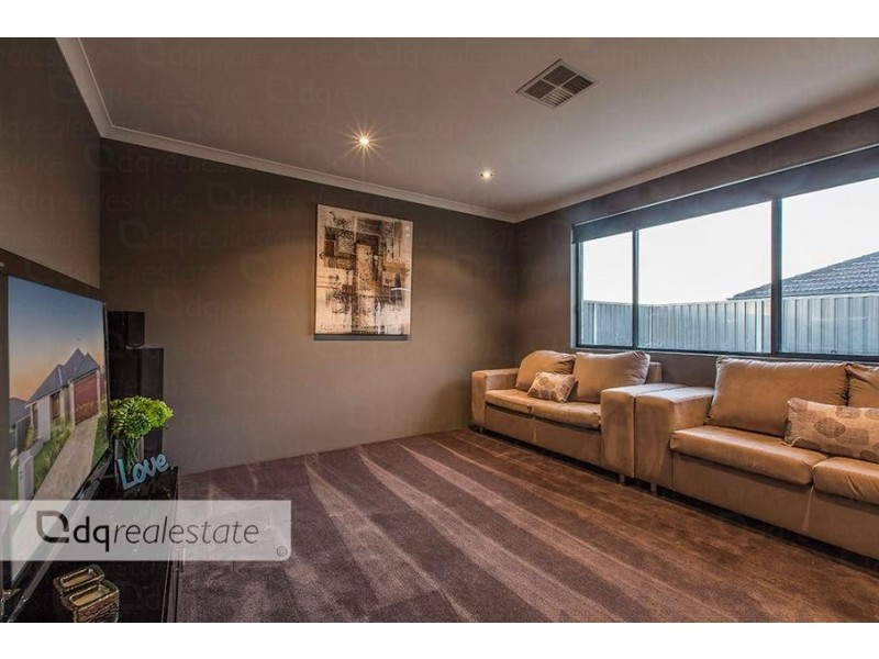 11 Calderstone Rise, Landsdale WA 6065