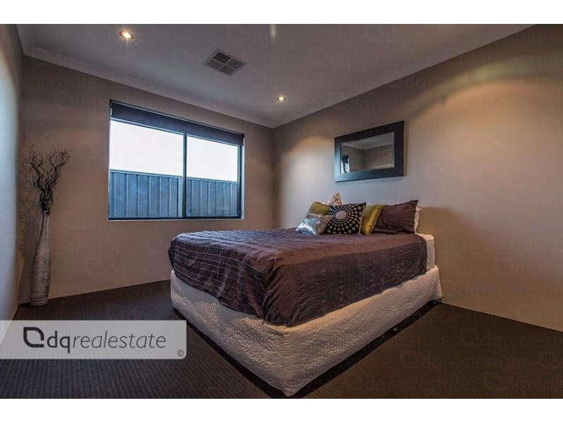 11 Calderstone Rise, Landsdale WA 6065