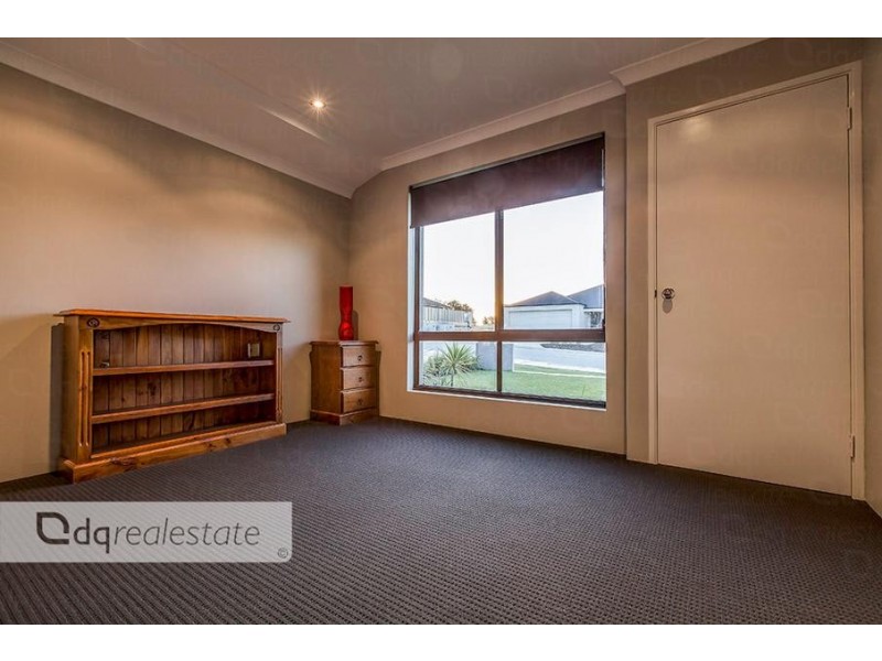 11 Calderstone Rise, Landsdale WA 6065