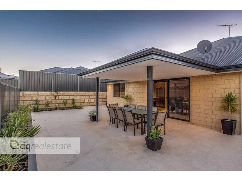 11 Calderstone Rise, Landsdale WA 6065