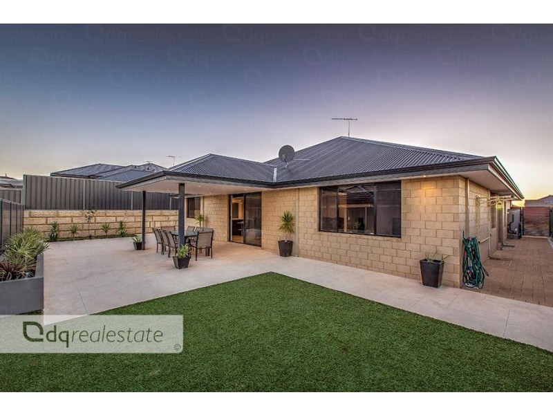 11 Calderstone Rise, Landsdale WA 6065