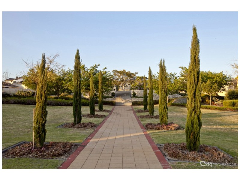 2 Fennell Rise, Darch WA 6065