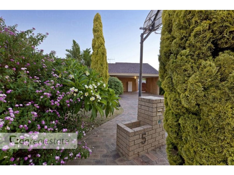 5 Kinross Close, Kingsley WA 6026