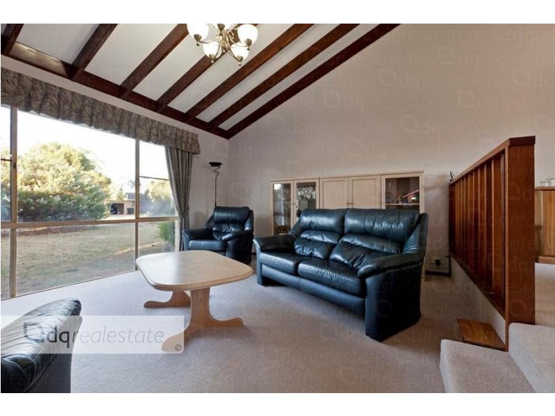 5 Kinross Close, Kingsley WA 6026