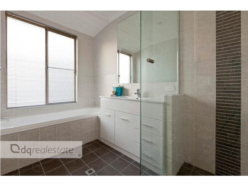 5 Kinross Close, Kingsley WA 6026