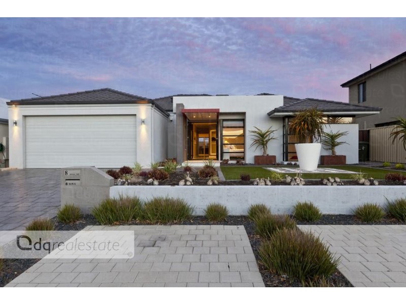 8 Regal Way, Madeley WA 6065
