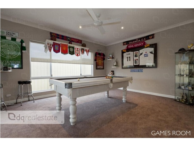 8 Regal Way, Madeley WA 6065