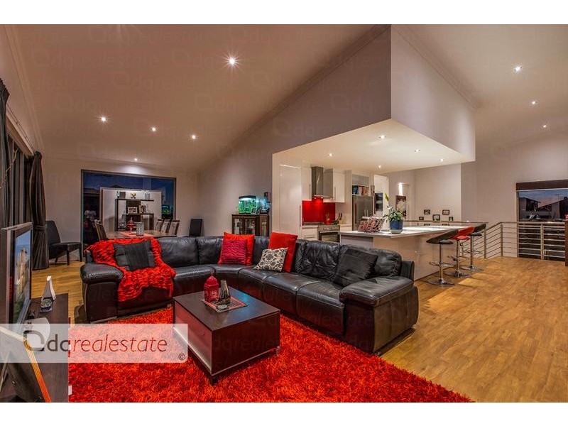 11 Samphire Heights, Landsdale WA 6065