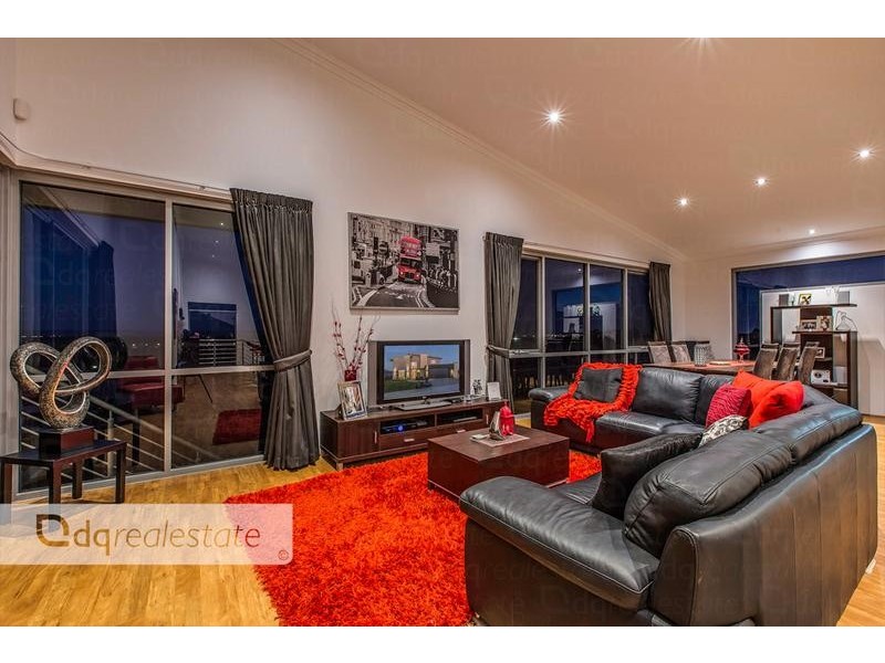 11 Samphire Heights, Landsdale WA 6065