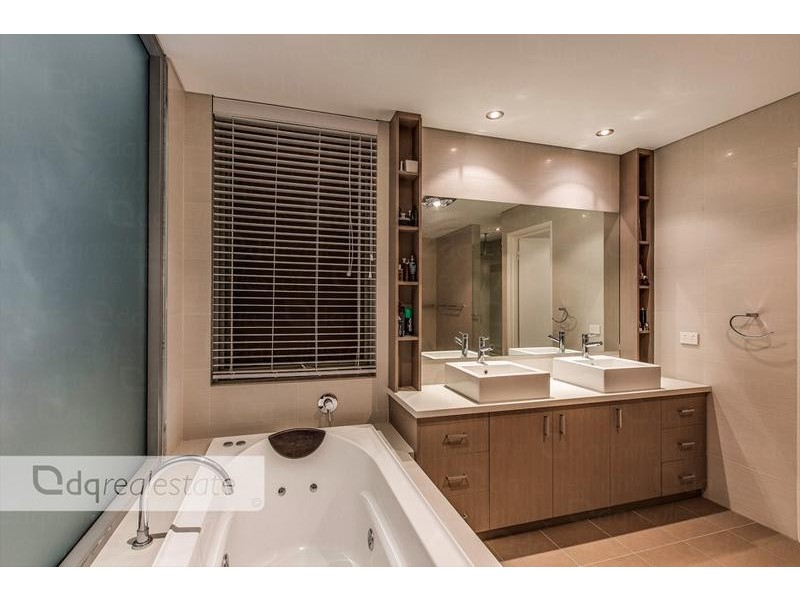 11 Samphire Heights, Landsdale WA 6065