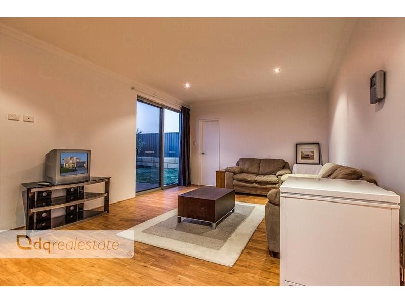 11 Samphire Heights, Landsdale WA 6065