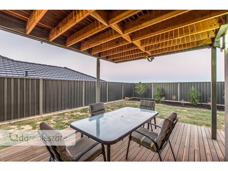 11 Samphire Heights, Landsdale WA 6065