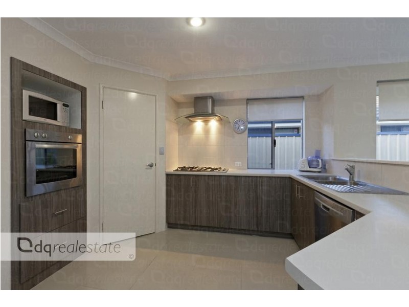 2 Spring Hill, Tapping WA 6065