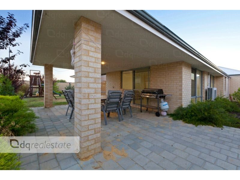 2 Spring Hill, Tapping WA 6065