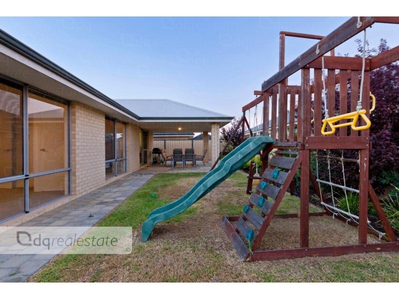 2 Spring Hill, Tapping WA 6065