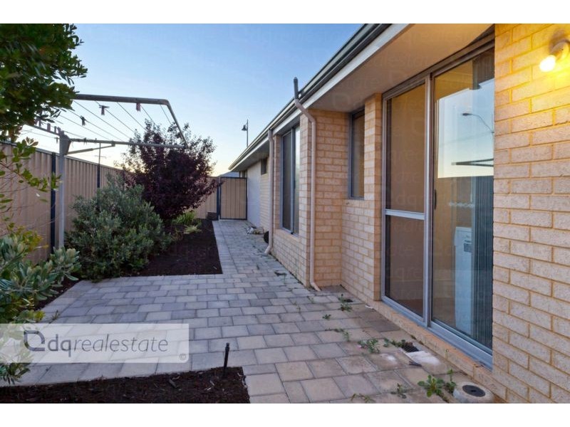 2 Spring Hill, Tapping WA 6065