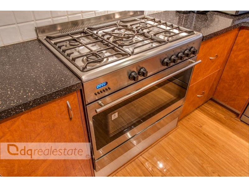 7 Capri Leone Way, Sinagra WA 6065