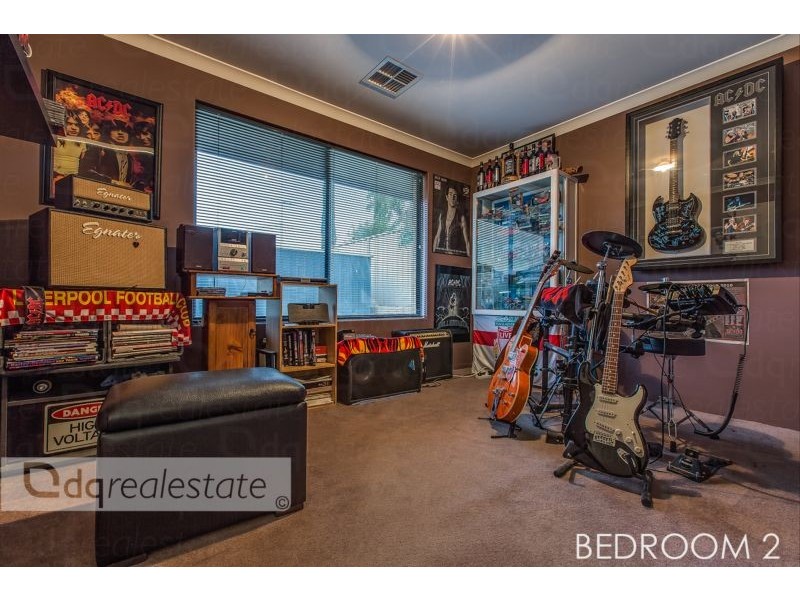 7 Capri Leone Way, Sinagra WA 6065