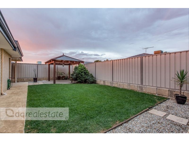 7 Capri Leone Way, Sinagra WA 6065