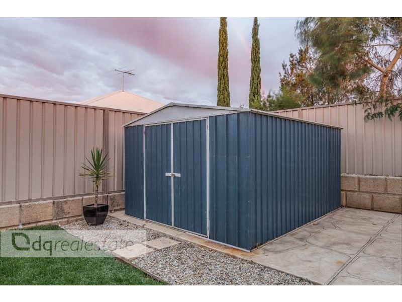 7 Capri Leone Way, Sinagra WA 6065