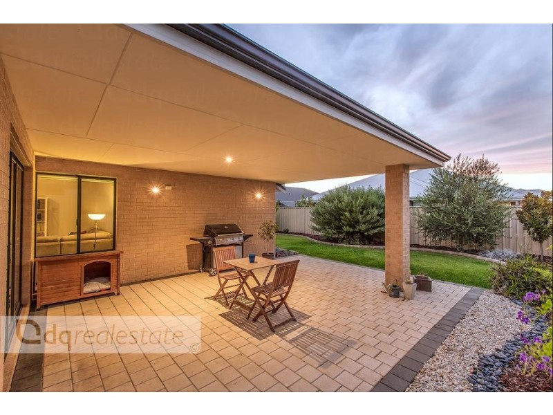 5 Naismith Road, Tapping WA 6065