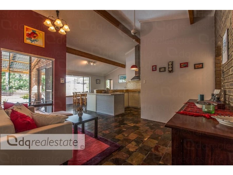 4 Treetop Avenue, Edgewater WA 6027