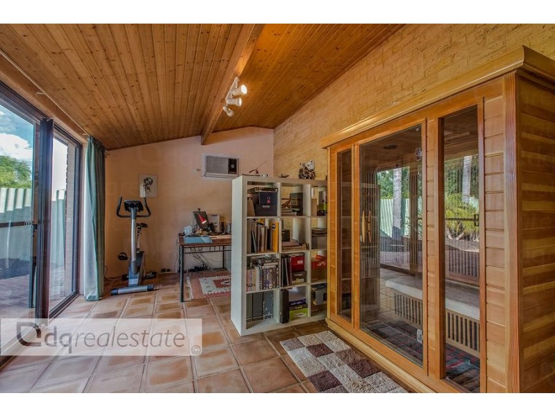 4 Treetop Avenue, Edgewater WA 6027