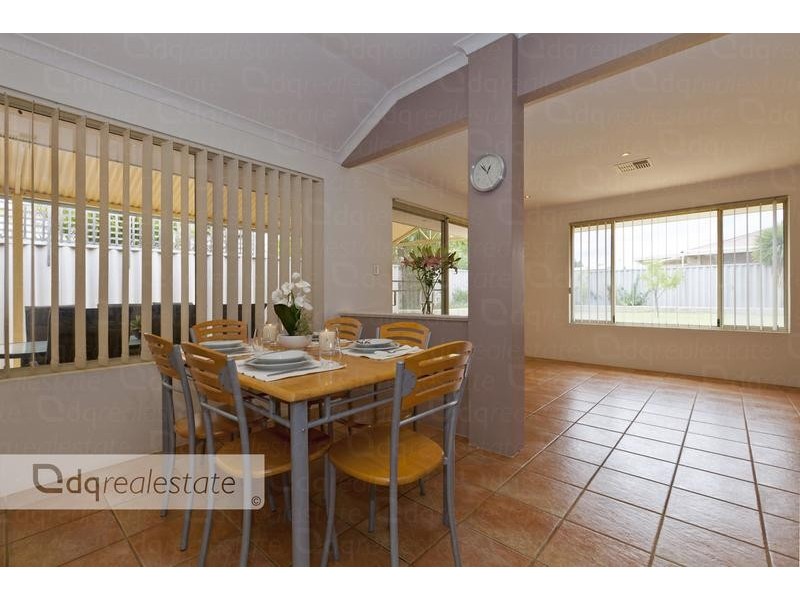 16 Sandilands Circuit, Tapping WA 6065