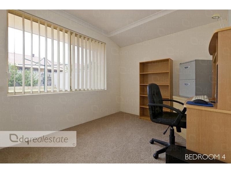 16 Sandilands Circuit, Tapping WA 6065