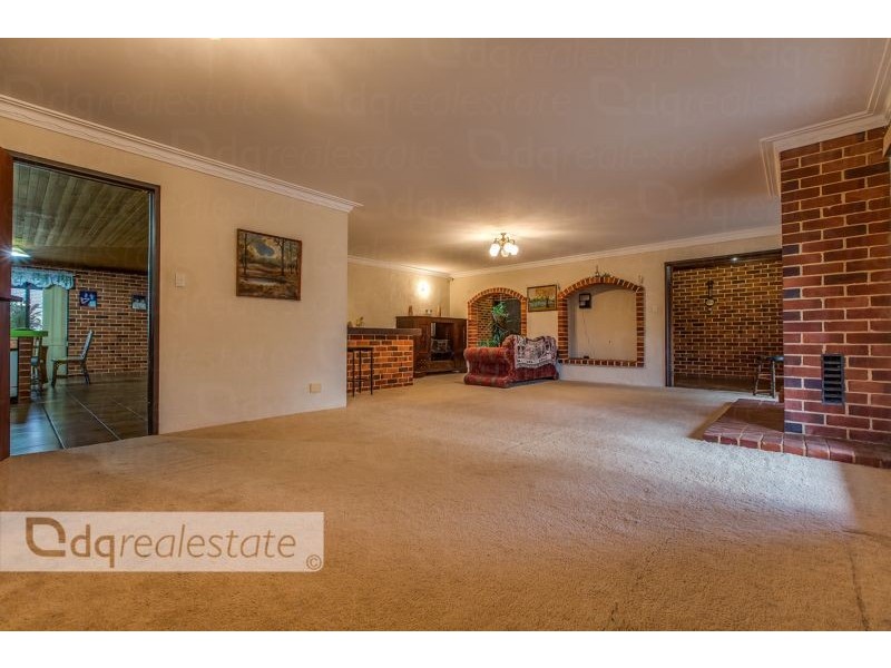 7 Tantallon Bend, Darch WA 6065