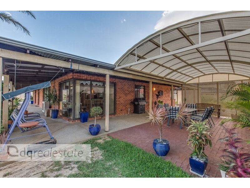 7 Tantallon Bend, Darch WA 6065