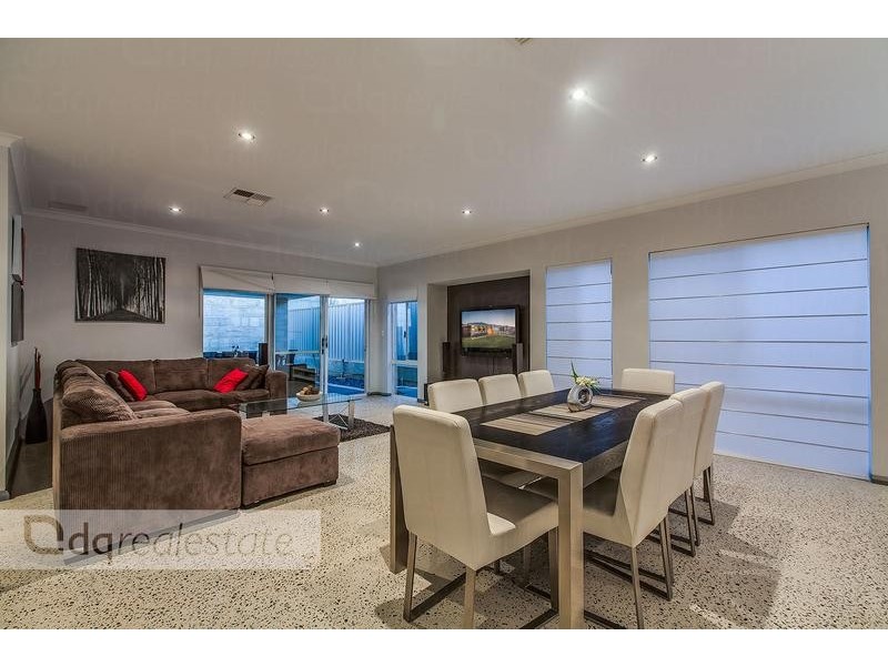 76 Appleby Dr, Darch WA 6065